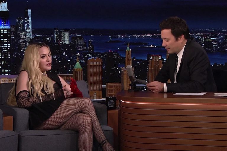 Madonna la mère de Lourdes Leon sur un plateau télé