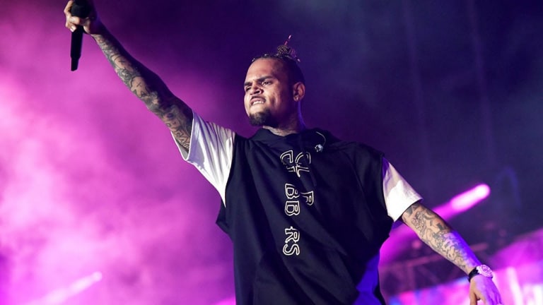 Chris Brown Canada voyage