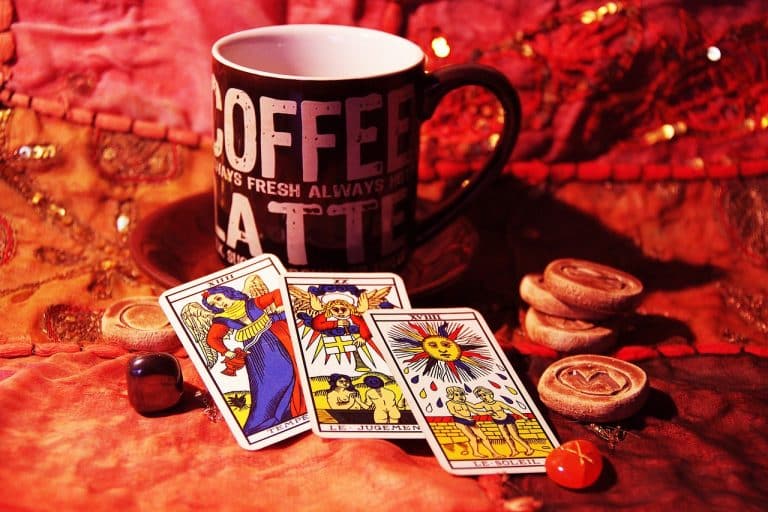 coffee, pose, tarot-4896485.jpg